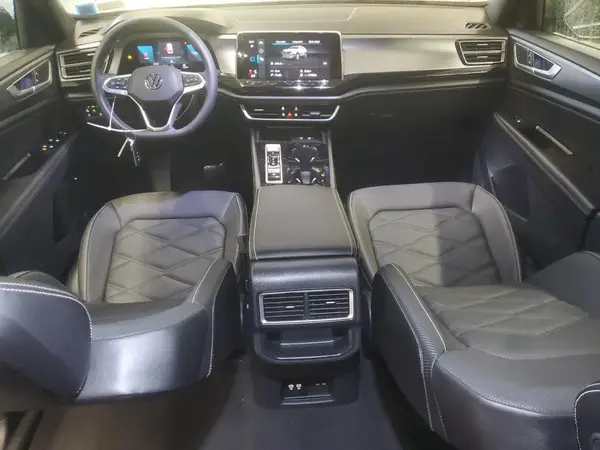 1V2HE2CA8SC201357 2025 VOLKSWAGEN ATLAS - Image 8