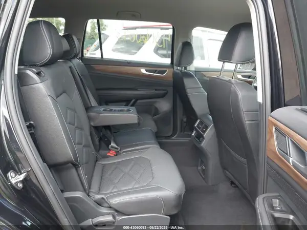 1V2HR2CA0SC560061 2025 VOLKSWAGEN ATLAS - Image 8