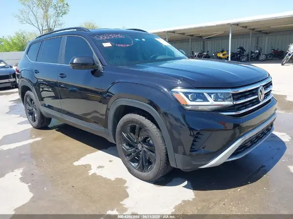 1V2HR2CA1NC549980 2022 VOLKSWAGEN ATLAS - Image 1