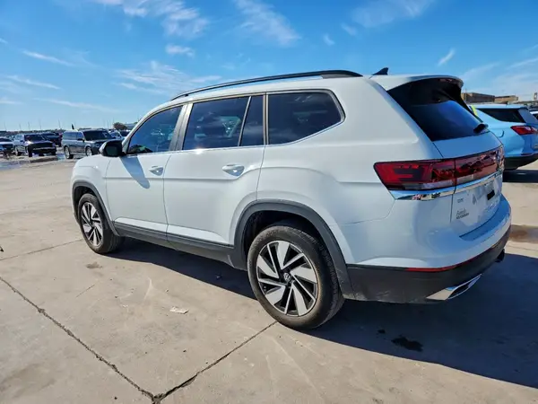 1V2HR2CA1RC543229 2024 VOLKSWAGEN ATLAS - Image 2