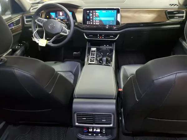 1V2HR2CA1RC618687 2024 VOLKSWAGEN ATLAS - Image 8