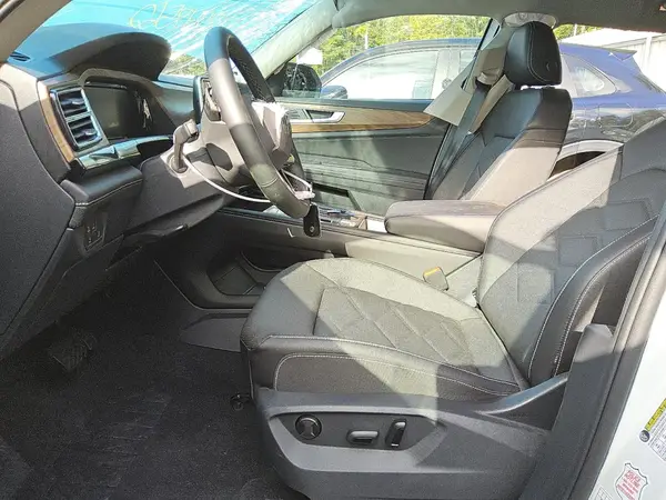 1V2HR2CA1SC555919 2025 VOLKSWAGEN ATLAS - Image 8
