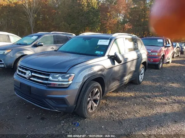 1V2HR2CA2JC501043 2018 VOLKSWAGEN ATLAS - Image 2