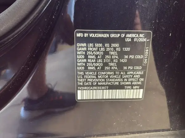 1V2HR2CA2RC553977 2024 VOLKSWAGEN ATLAS - Image 2
