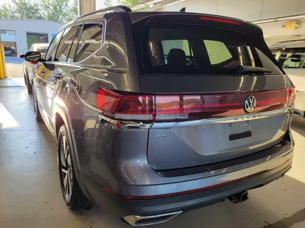 1V2HR2CA2RC579768 2024 VOLKSWAGEN ATLAS - Image 8