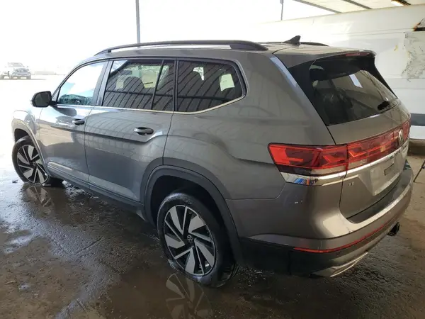 1V2HR2CA2SC504445 2025 VOLKSWAGEN ATLAS - Image 2