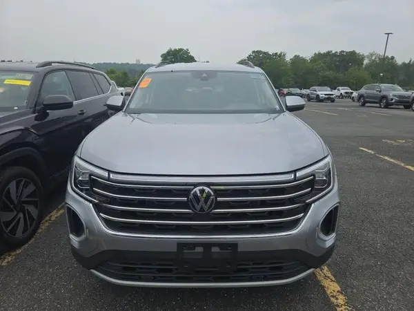 1V2HR2CA3RC556824 2024 VOLKSWAGEN ATLAS - Image 2