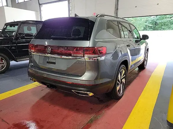 1V2HR2CA3RC556855 2024 VOLKSWAGEN ATLAS - Image 8