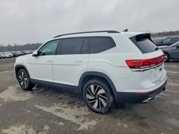 1V2HR2CA3RC584087 2024 VOLKSWAGEN ATLAS - Image 2