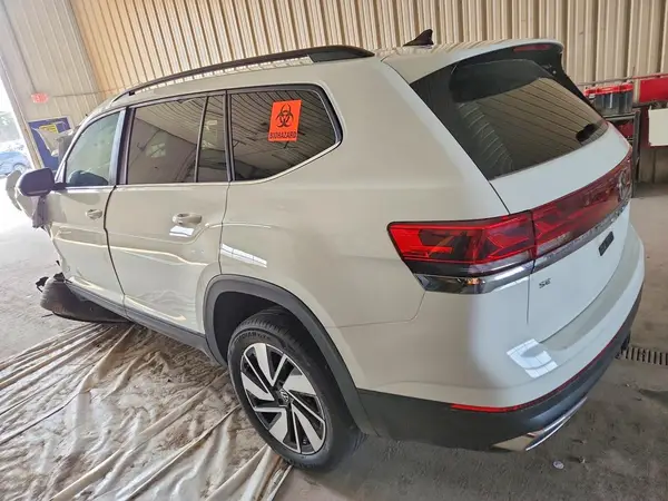 1V2HR2CA3SC504289 2025 VOLKSWAGEN ATLAS - Image 2