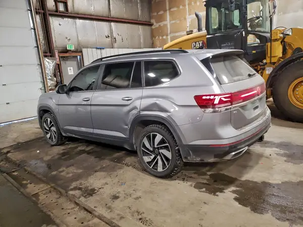 1V2HR2CA4RC528563 2024 VOLKSWAGEN ATLAS - Image 2