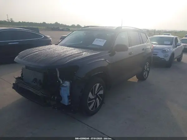 1V2HR2CA4RC550613 2024 VOLKSWAGEN ATLAS - Image 2