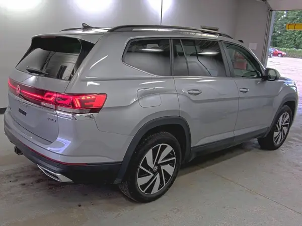 1V2HR2CA5RC558185 2024 VOLKSWAGEN ATLAS - Image 2
