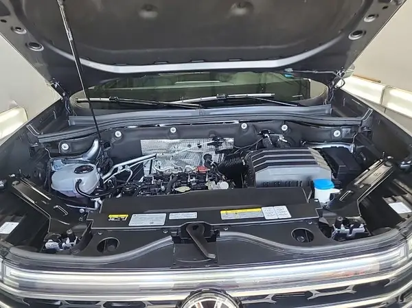 1V2HR2CA5RC563869 2024 VOLKSWAGEN ATLAS - Image 8