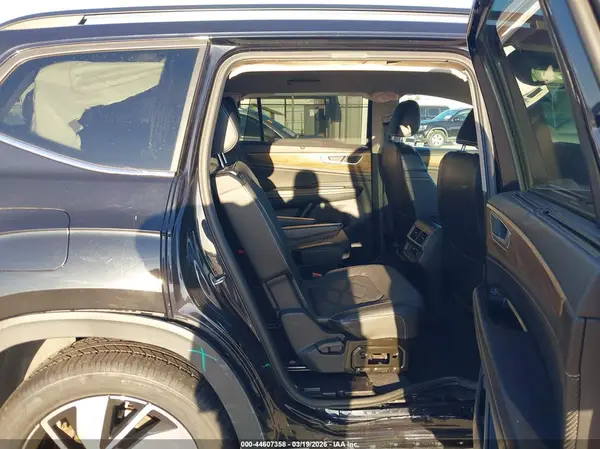 1V2HR2CA6RC538429 2024 VOLKSWAGEN ATLAS - Image 8