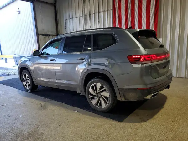 1V2HR2CA6RC561161 2024 VOLKSWAGEN ATLAS - Image 2