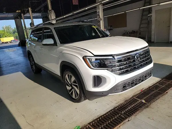 1V2HR2CA6RC575061 2024 VOLKSWAGEN ATLAS - Image 1