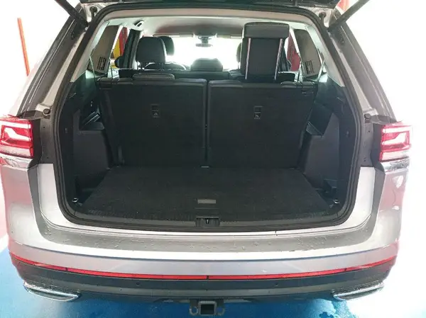 1V2HR2CA6RC575206 2024 VOLKSWAGEN ATLAS - Image 2