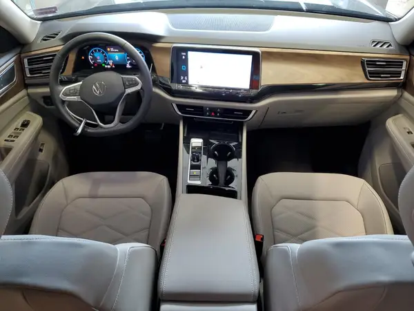 1V2HR2CA6RC605790 2024 VOLKSWAGEN ATLAS - Image 8