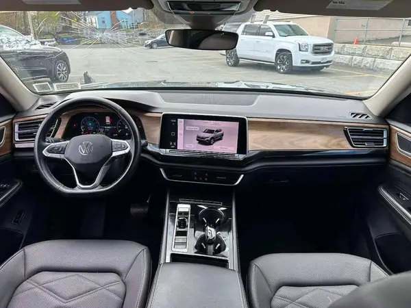 1V2HR2CA6SC558394 2025 VOLKSWAGEN ATLAS - Image 8