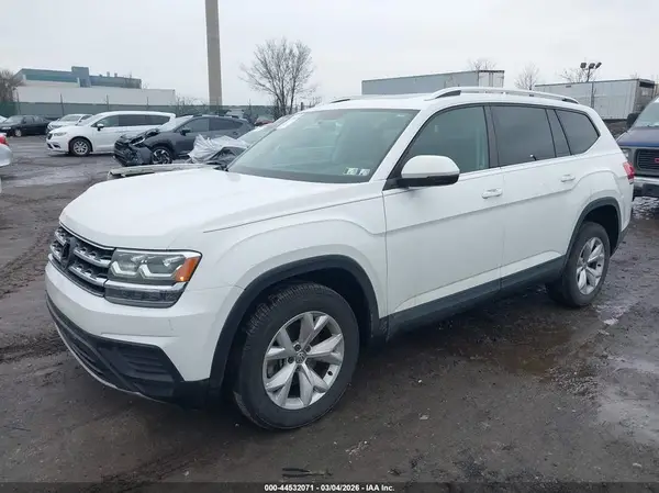 1V2HR2CA7JC500809 2018 VOLKSWAGEN ATLAS - Image 2