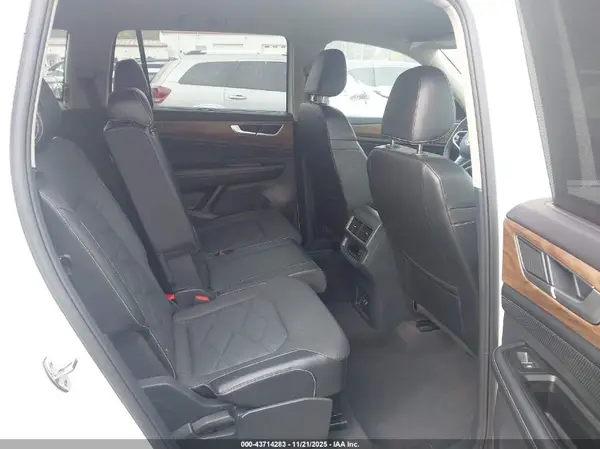 1V2HR2CA7RC538035 2024 VOLKSWAGEN ATLAS - Image 8