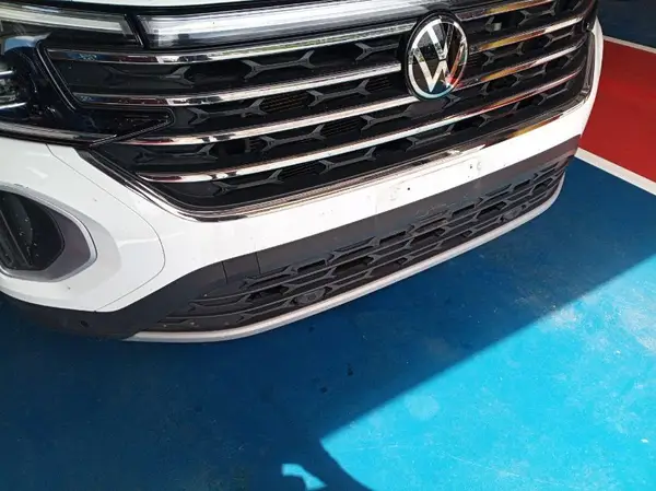 1V2HR2CA7RC555921 2024 VOLKSWAGEN ATLAS - Image 2