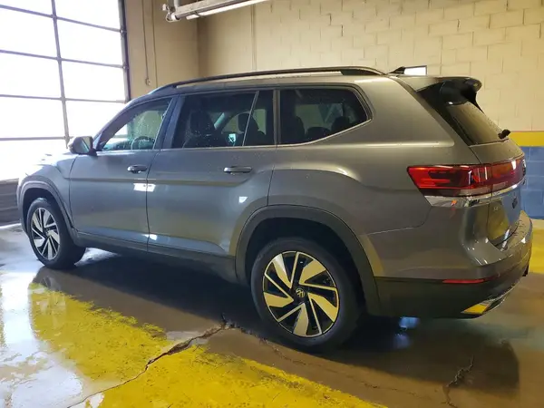 1V2HR2CA7RC581547 2024 VOLKSWAGEN ATLAS - Image 2