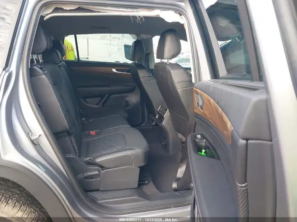 1V2HR2CA7SC531284 2025 VOLKSWAGEN ATLAS - Image 8