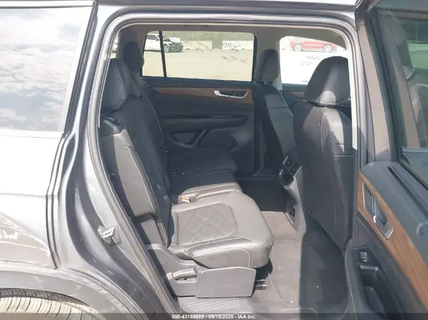 1V2HR2CA7SC543290 2025 VOLKSWAGEN ATLAS - Image 8