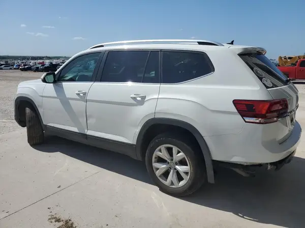 1V2HR2CA8JC500768 2018 VOLKSWAGEN ATLAS - Image 2