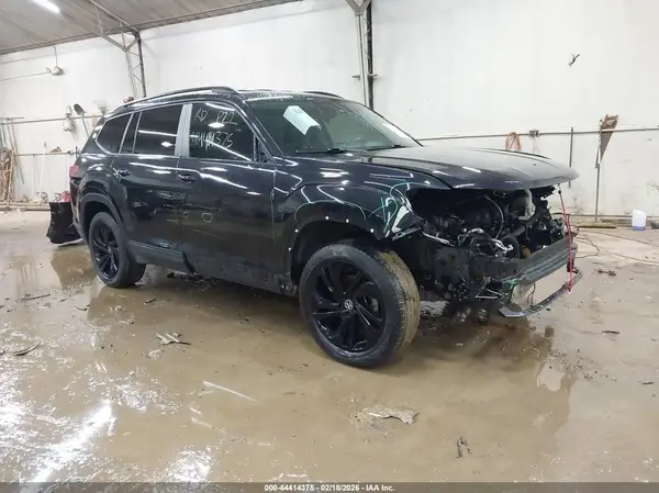 1V2HR2CA8NC557896 2022 VOLKSWAGEN ATLAS - Image 1