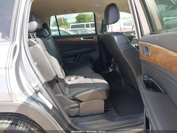 1V2HR2CA8RC563655 2024 VOLKSWAGEN ATLAS - Image 8