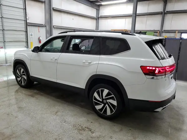 1V2HR2CA8SC502389 2025 VOLKSWAGEN ATLAS - Image 2
