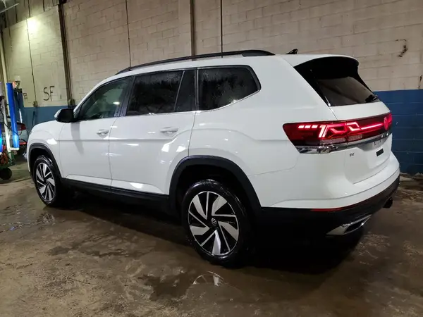 1V2HR2CA8SC505664 2025 VOLKSWAGEN ATLAS - Image 2