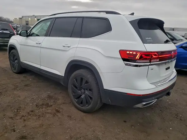 1V2HR2CA9RC523441 2024 VOLKSWAGEN ATLAS - Image 2