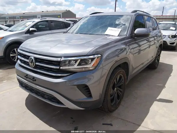 1V2JP2CA2NC555178 2022 VOLKSWAGEN ATLAS - Image 2
