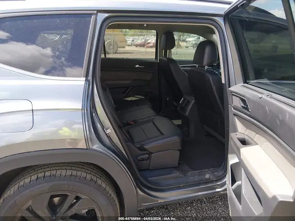 1V2JP2CA2NC565810 2022 VOLKSWAGEN ATLAS - Image 8