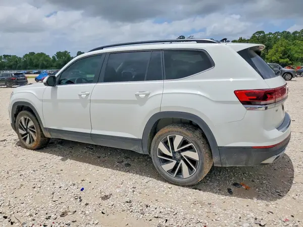 1V2JR2CA2RC585443 2024 VOLKSWAGEN ATLAS - Image 2
