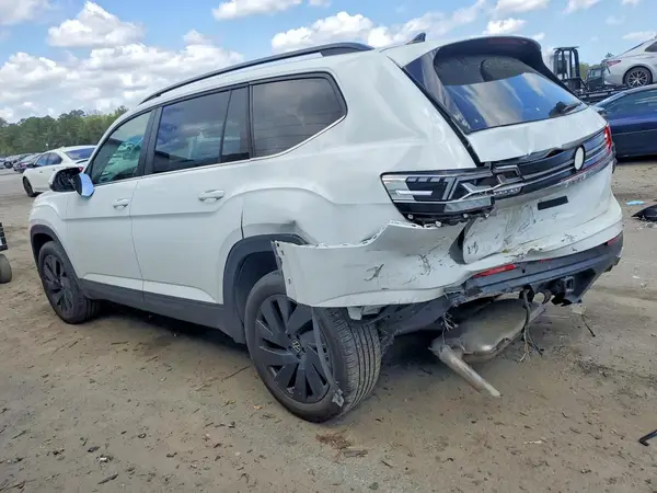 1V2JR2CA2RC608011 2024 VOLKSWAGEN ATLAS - Image 2
