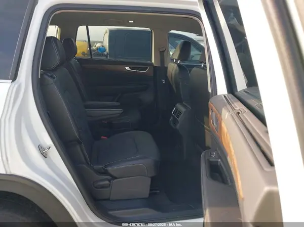 1V2JR2CA5RC537662 2024 VOLKSWAGEN ATLAS - Image 8