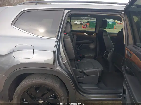 1V2JR2CA7RC608022 2024 VOLKSWAGEN ATLAS - Image 8