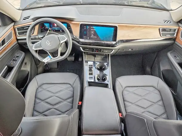 1V2JR2CA8RC517504 2024 VOLKSWAGEN ATLAS - Image 8