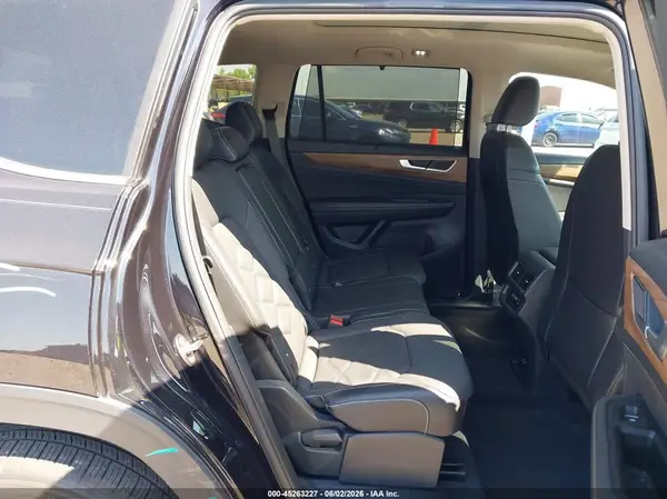 1V2JR2CA8RC596754 2024 VOLKSWAGEN ATLAS - Image 8