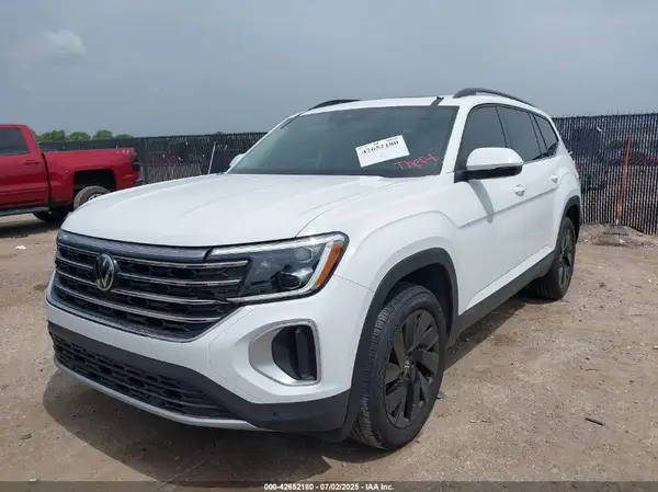 1V2JR2CAXRC605017 2024 VOLKSWAGEN ATLAS - Image 2