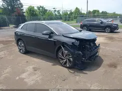1V2JSPE82SC003987 2025 VOLKSWAGEN ID.4