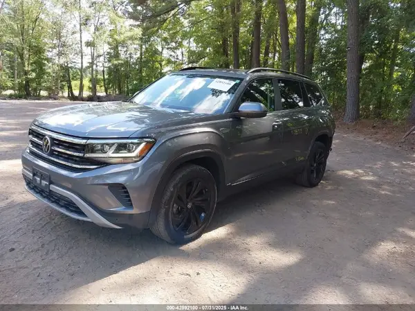 1V2KP2CA4NC558801 2022 VOLKSWAGEN ATLAS - Image 2