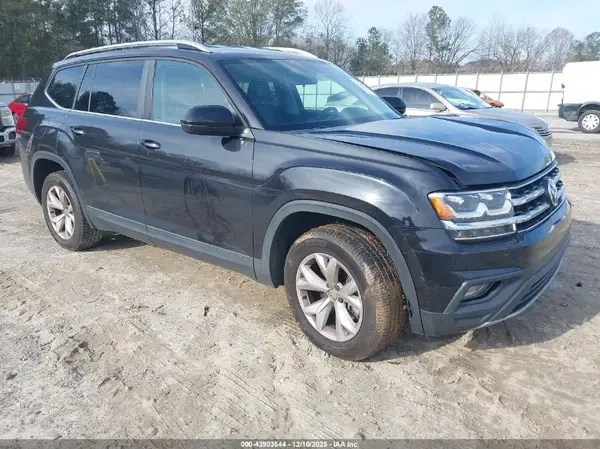 1V2KR2CA0JC525184 2018 VOLKSWAGEN ATLAS - Image 1