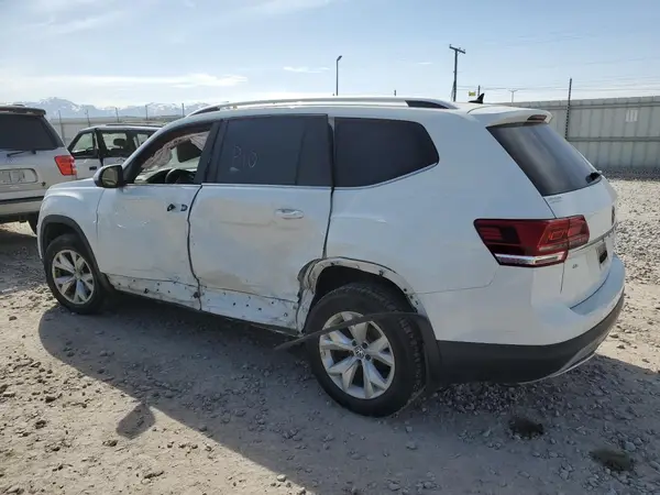 1V2KR2CA0JC533267 2018 VOLKSWAGEN ATLAS - Image 2