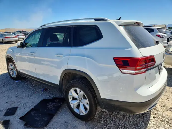 1V2KR2CA0JC567564 2018 VOLKSWAGEN ATLAS - Image 2